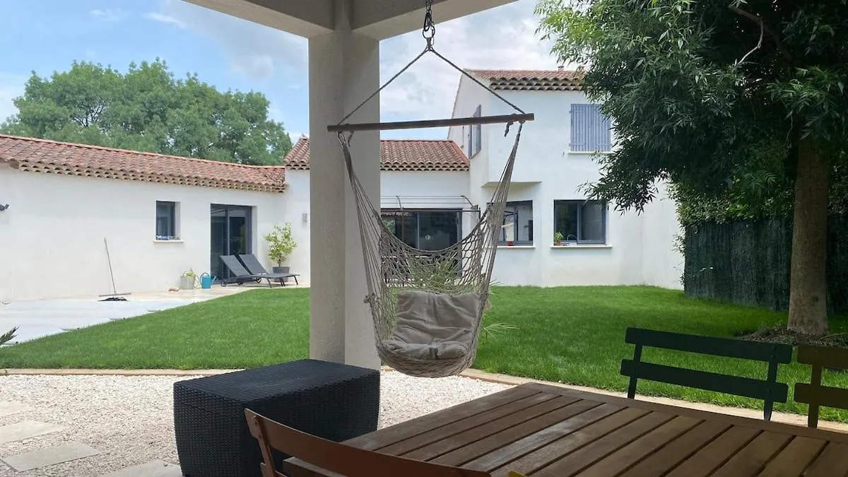 3 Bedroom Villa With Pool Aix-en-Provence Frankreich